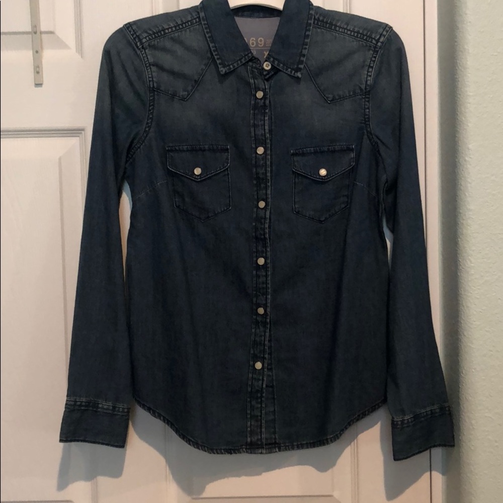 Women’s Denim Snap Button Down shirt